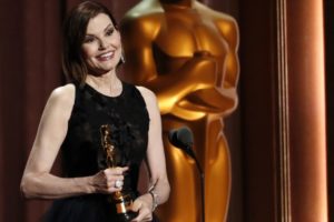 Geena Davis receives honorary Oscar