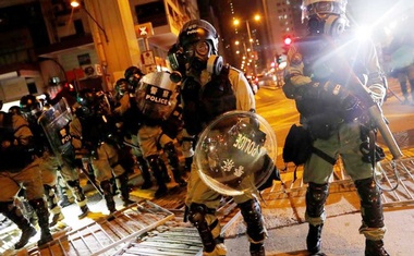 Apple pulls police-tracking app used in HK protests