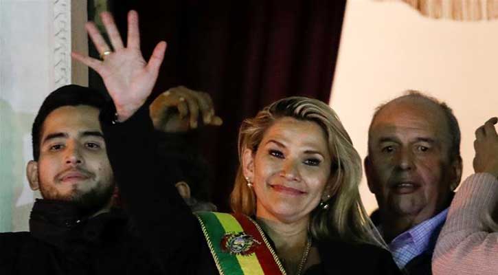 Bolivian senator declares herself President