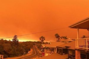 Australian bushfires intensify, residents told to leave
