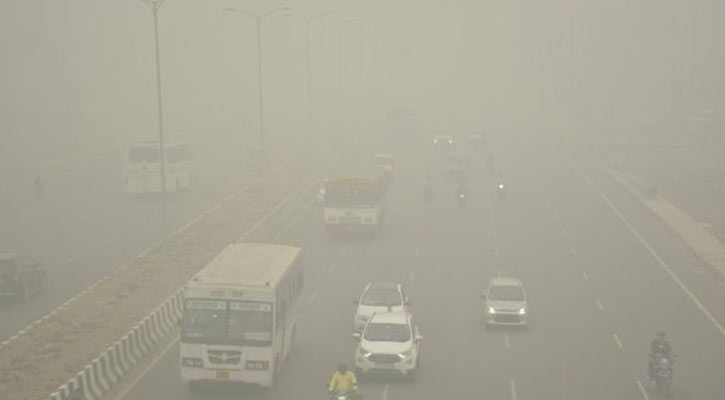 Delhi air quality: Severe pollution drives car rationing