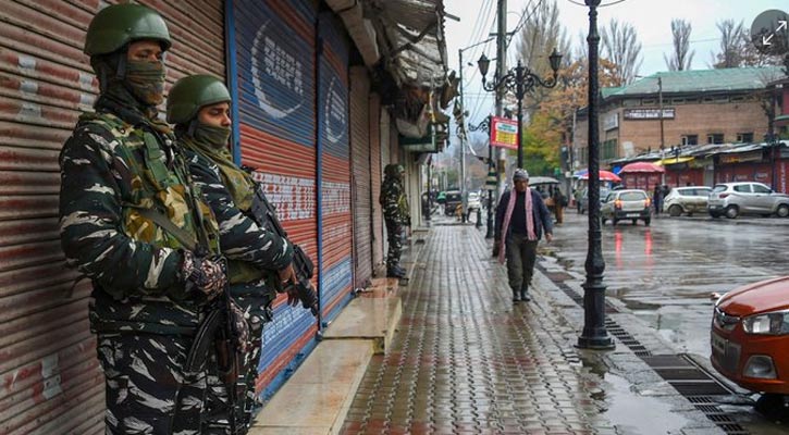 Grenade attack near Kashmir University, many injured