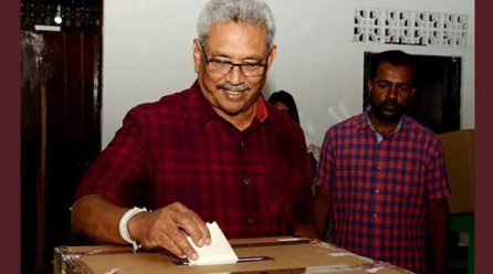 Sri Lanka election: Ex-defence chief Rajapaksa set to win