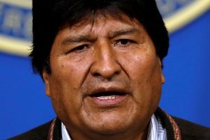 Power vacuum in Bolivia as chaos engulfs streets in La Paz