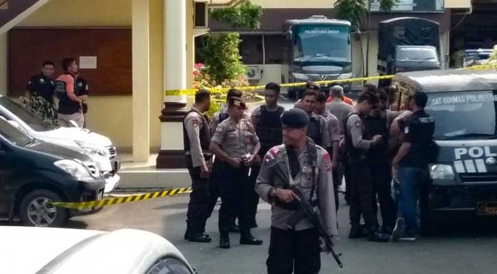 ‘Attacker’ killed in ‘suicide’ bombing in Indonesia’s regional police HQ