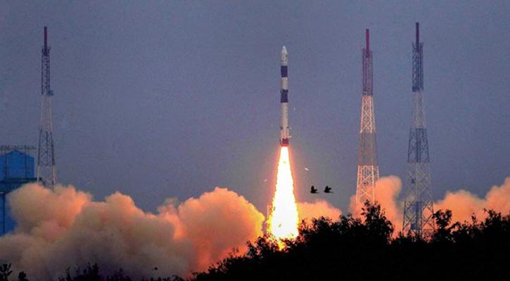 India successfully launches earth observation satellites