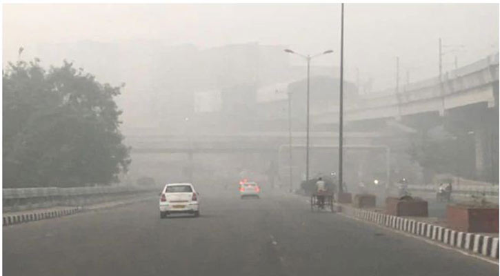 Delhi still trapped in toxic smog, odd-even rule from Monday