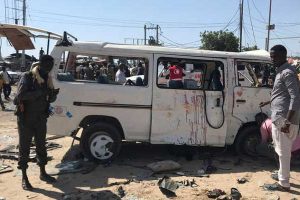 Car bomb kills at least 30 in Somalia