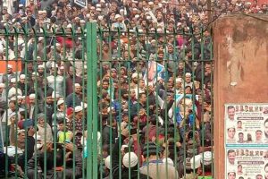 Protesting India leader escapes police detention