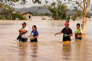 Typhoon Phanfone: 16 killed in Philippines
