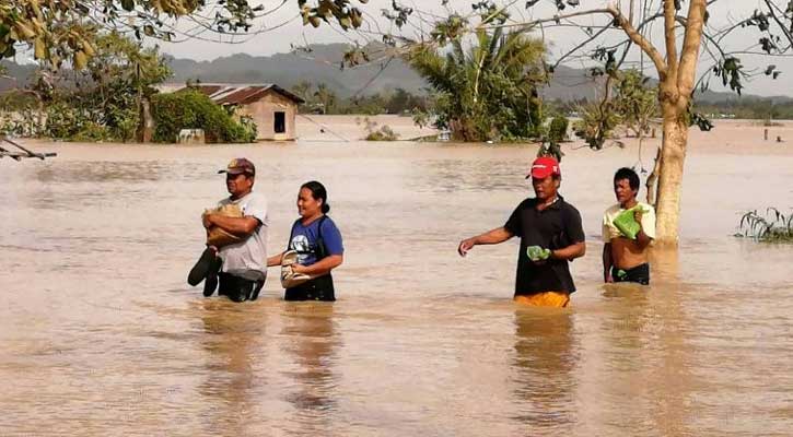 Typhoon Phanfone: 16 killed in Philippines