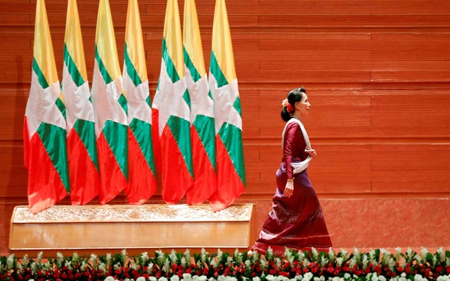 Suu Kyi receives wave of support ahead of genocide case