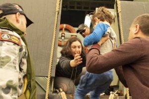 Australia fires: Troops called to tackle fires