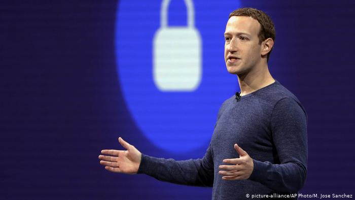 Mark Zuckerberg urges tighter regulation