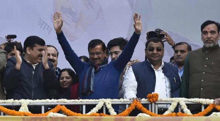 ‘I love you’, Arvind Kejriwal to Delhi after mega win