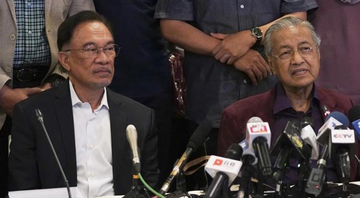 Mahathir secures Anwar’s support to return as PM