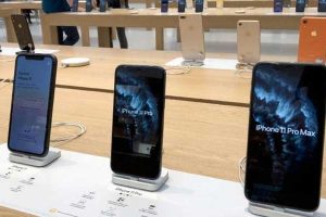 Coronavirus to hurt iPhone supplies: Apple