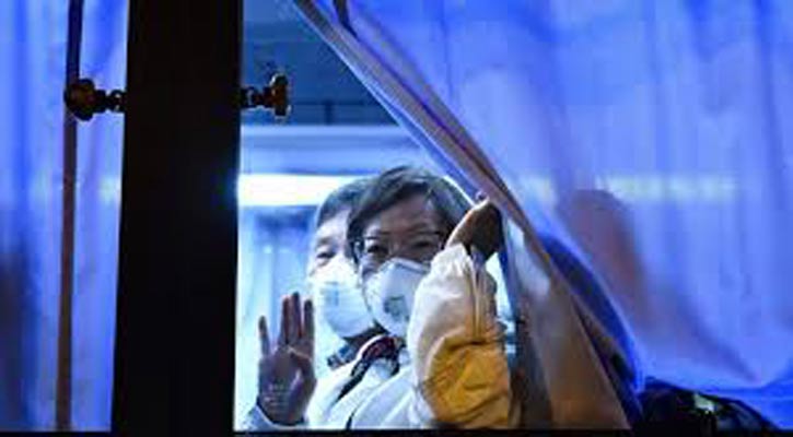 Americans from quarantined cruise ship flown from Japan