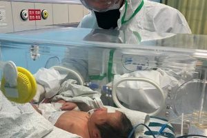 Baby, aged 30 hours, diagnosed coronavirus