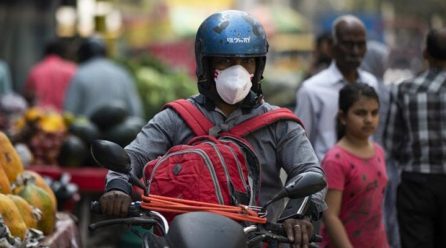 India reports 6 coronavirus deaths as 2 more die
