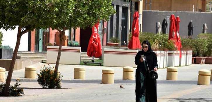 Saudi Arabia imposes curfew, U.A.E. to suspend transit flights