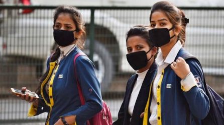 India confirms 33,062 coronavirus cases, 1,079 deaths