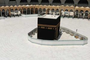 Coronavirus: Saudi tells Muslims to wait on Hajj plans