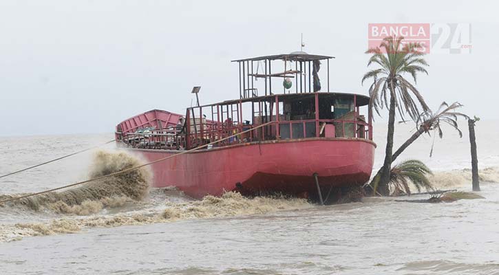 Cyclone Amphan slams Into West Bengal