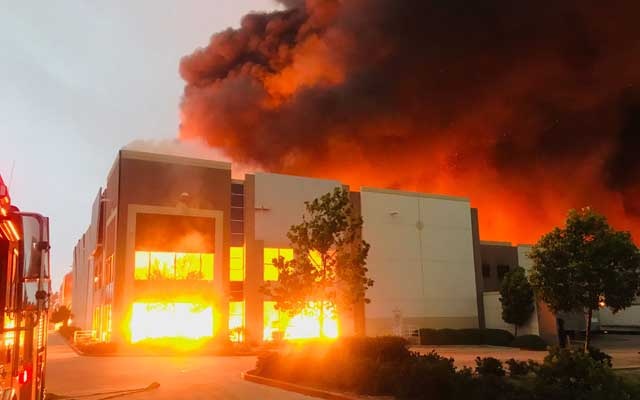 Fire destroys warehouse linked to Amazon in Southern California