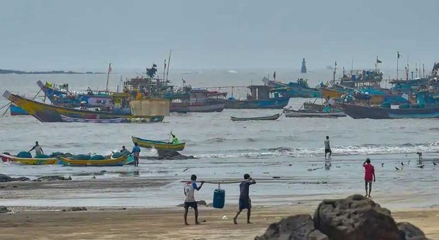 Mumbai braces for Cyclone Nisarga, first in its history