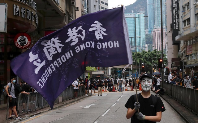 UK set to suspend HK extradition treaty