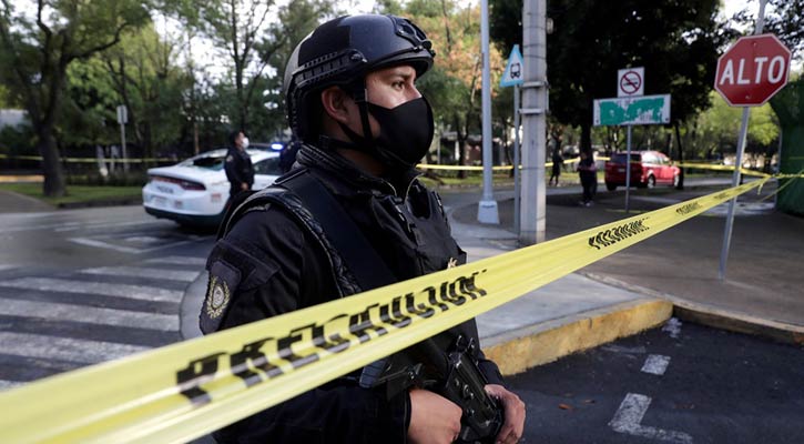 Gunmen kill 24 people in attack on Mexican drug rehab centre