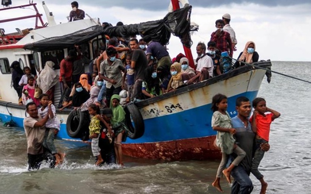 24 Rohingyas drown off Malaysian island