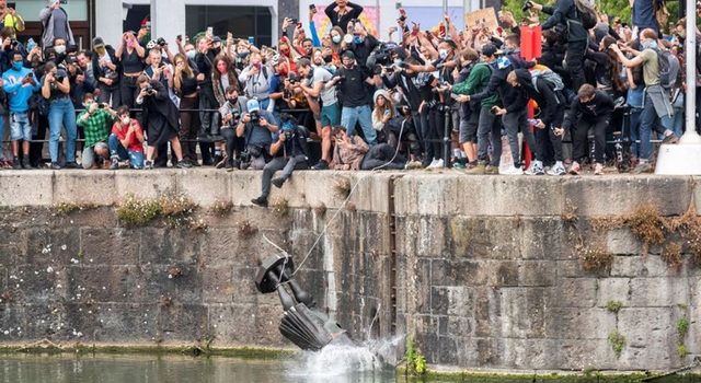 Man arrested over toppling of statue English slave trader