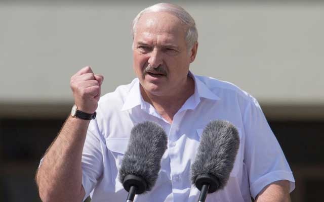 Lukashenko is ready to share power in Belarus