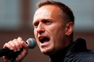 Navalny’s condition improving, police guard stepped up: Der Spiegel