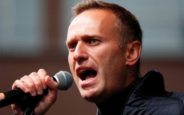 Navalny’s condition improving, police guard stepped up: Der Spiegel