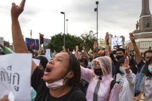 Thailand lifts state of emergency amid protests