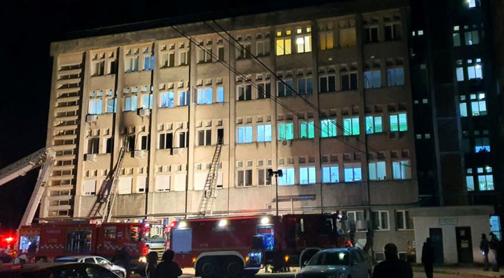 Fire kills 10 at Romanian Covid-19 hospital