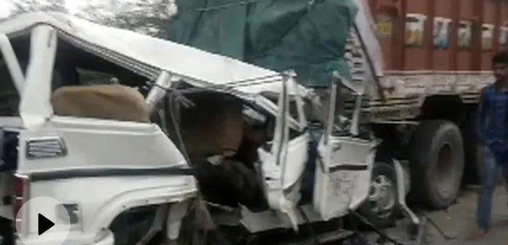 6 children among 14 killed in Uttar Pradesh road accident