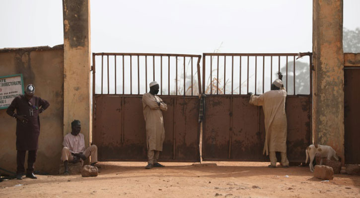 344 Nigerian schoolboys released after mass kidnapping