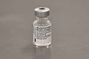 California nurse tests positive  a week after receiving vaccine