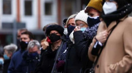 WHO tightens guidelines on mask-wearing in COVID-19 areas