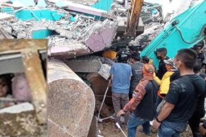 Death toll rises to 67 in Indonesia quake