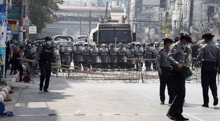 Crowd protests against military rule in Myanmar