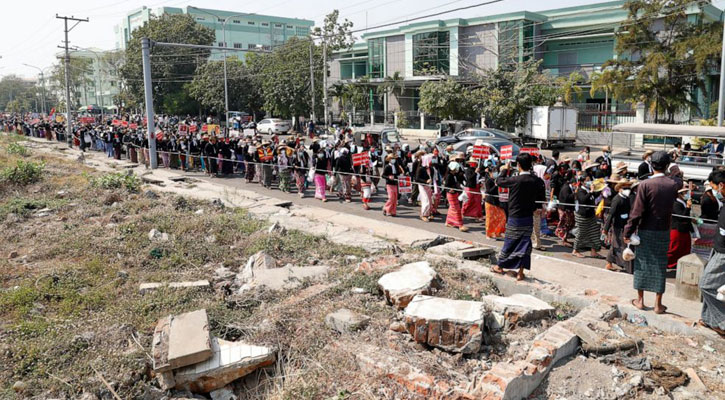 Tensions high as mass protests in Myanmar enter second week