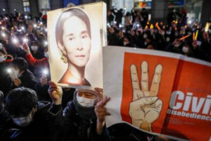 Suu Kyi detention extended as protests continue in Myanmar