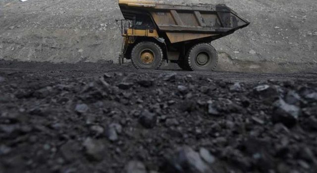 6 die in Pakistan coal mine blast