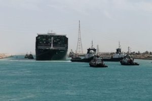 Suez Canal traffic resumes