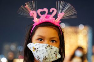 Thailand makes masks mandatory, bans Bangkok dining